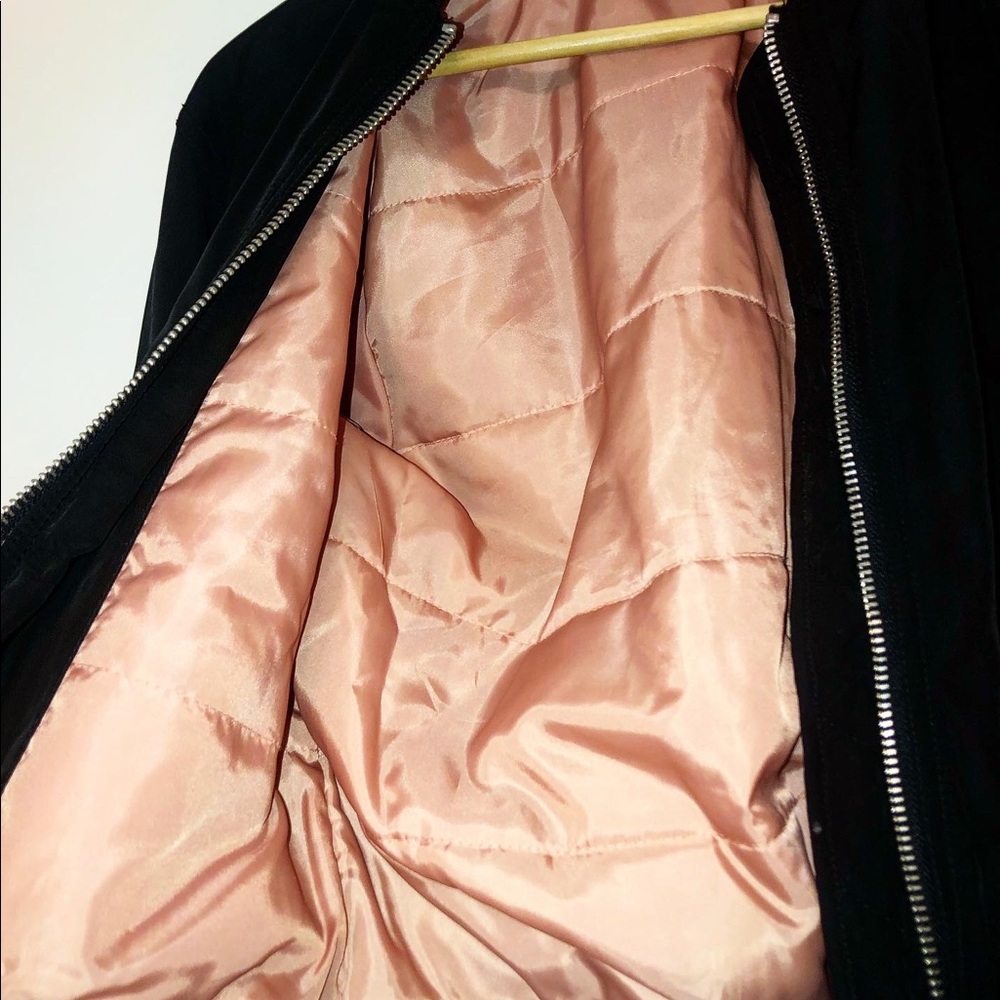 black jacket - Picture 3 of 3